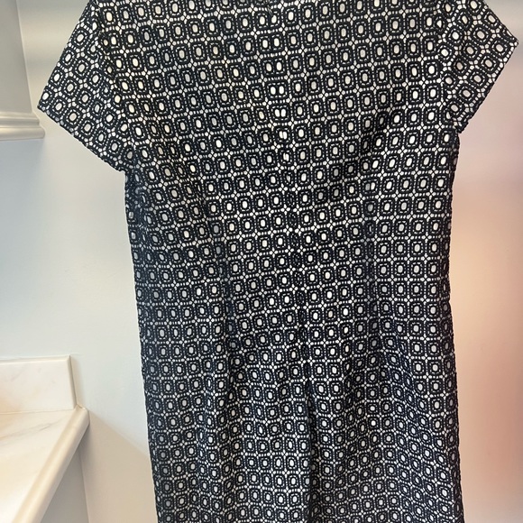 Club Monaco Blue Eyelet Pattern Dress Size 2 EUC - Picture 2 of 4